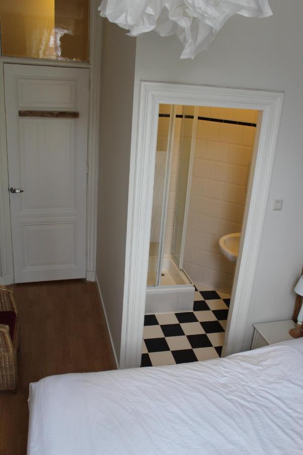 En Suite Haag Exteriör bild